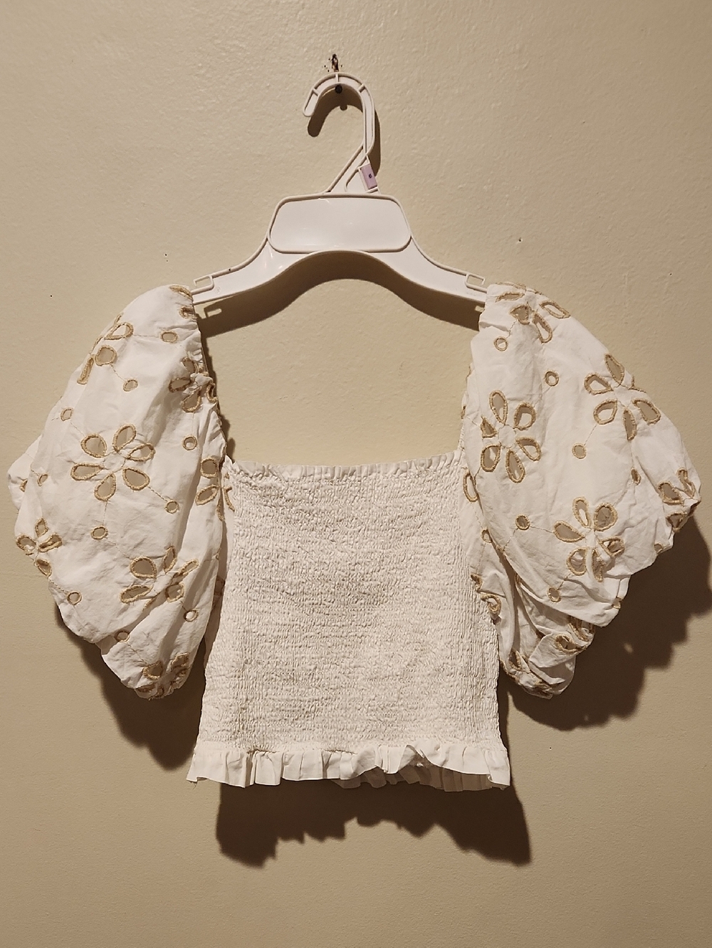 ❤️ SURF GYPSY COTTAGECORE SMOCKED EMBROIDERED PUFF SLEEVE CROP TOP, SMALL - Picture 3 of 9